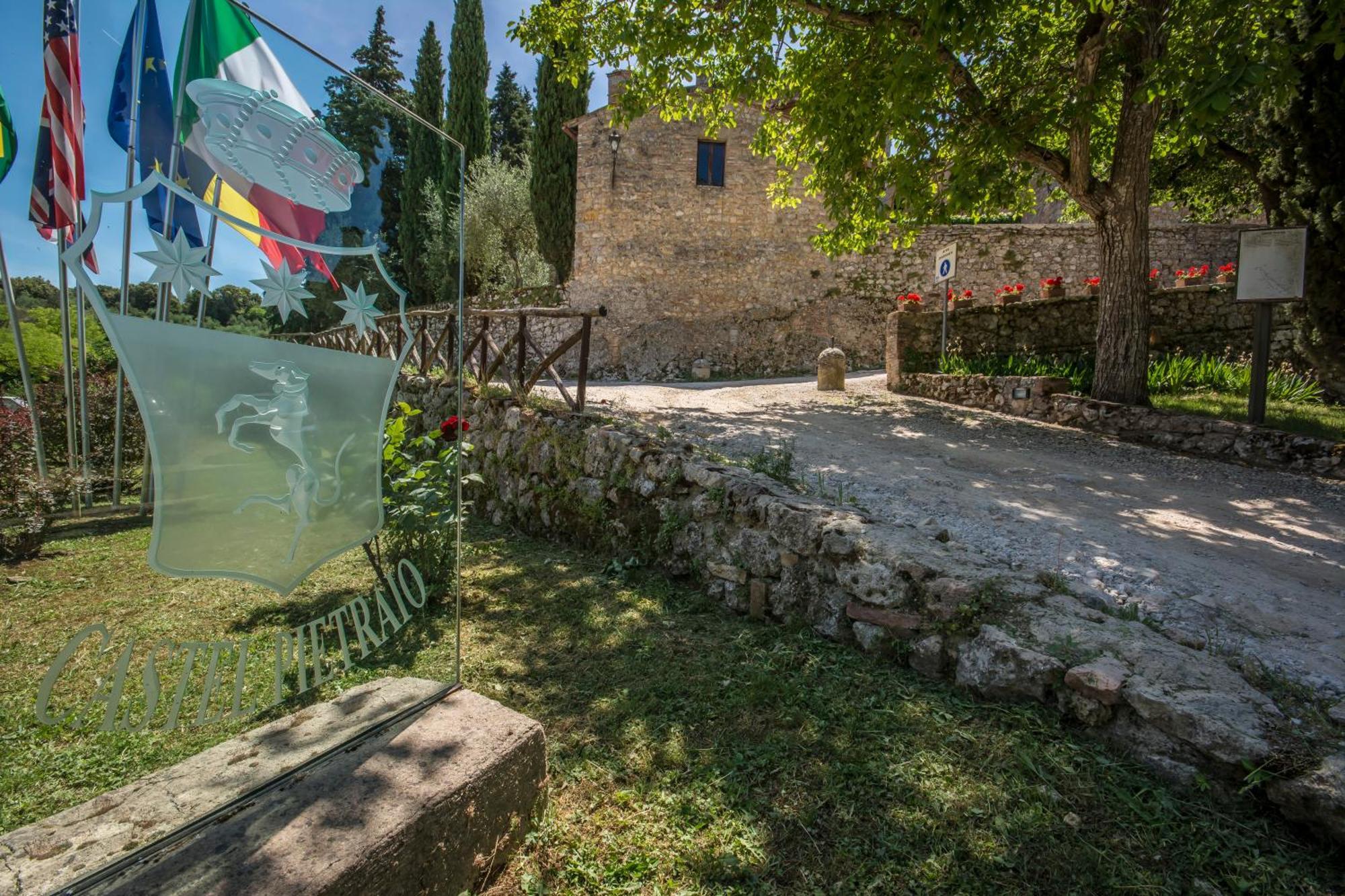 Castel Pietraio Villa Monteriggioni Bagian luar foto